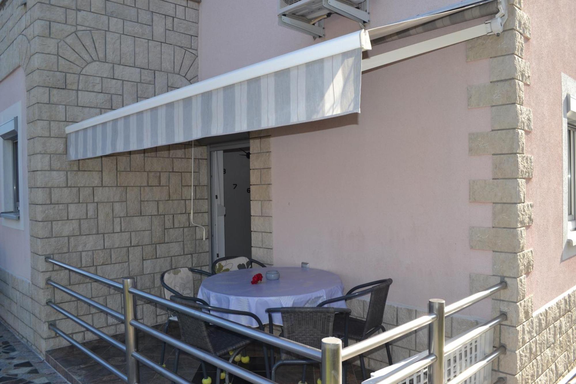 Baldi -apartmani Danny Apartment *