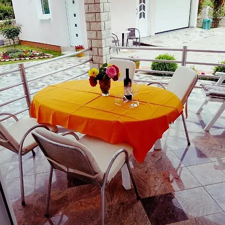 Villa Baldi -Apartmani Danny Tar-Vabriga Exterior foto