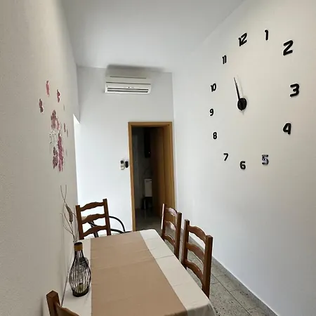 Villa Baldi -Apartmani Danny Tar-Vabriga Exterior foto