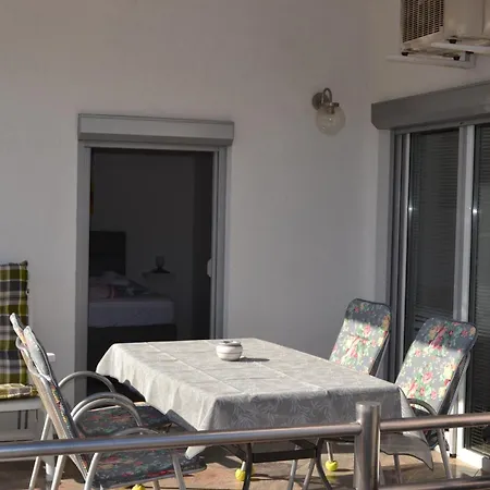 Villa Baldi -Apartmani Danny Tar-Vabriga Exterior foto
